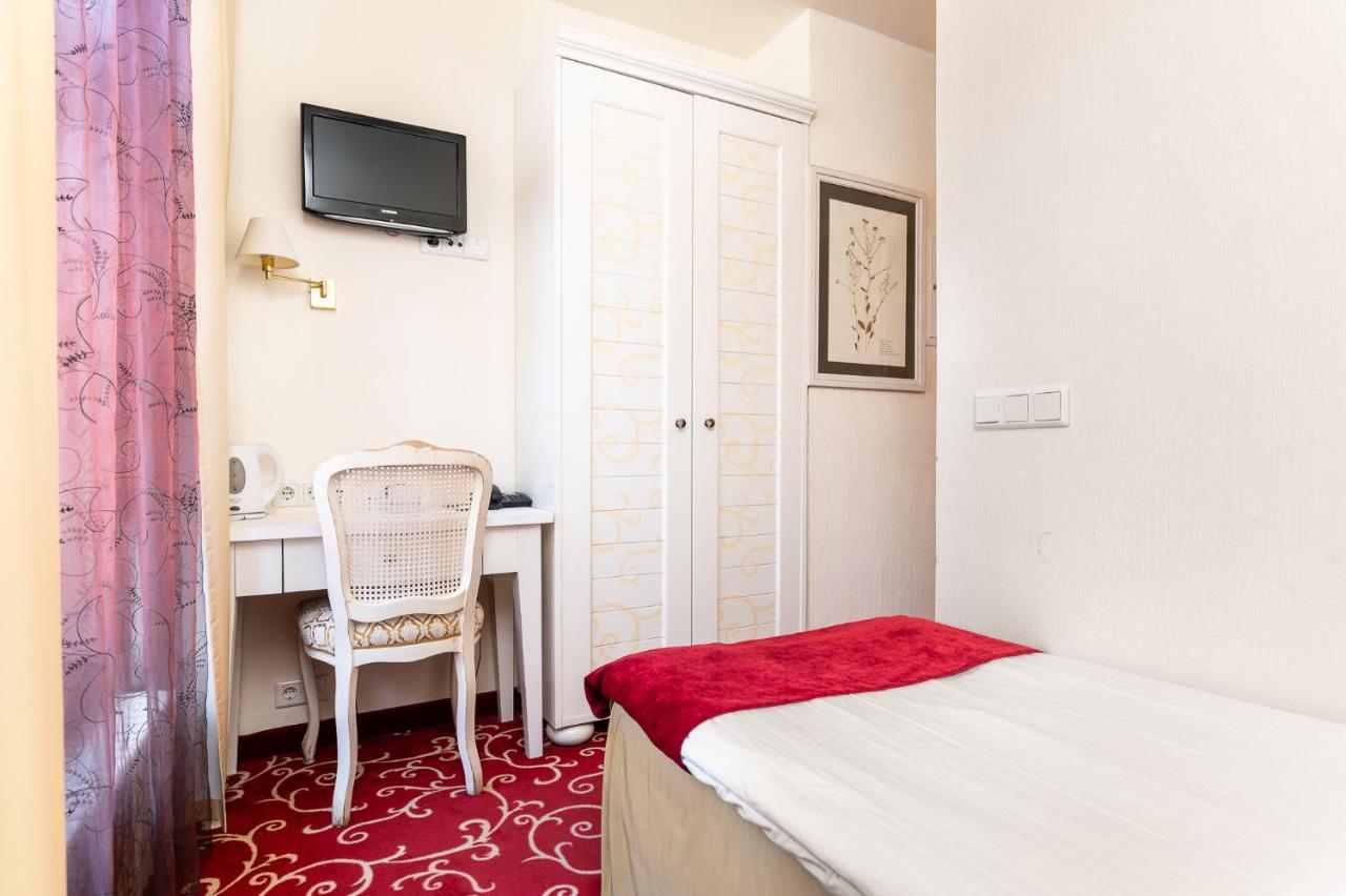 Meriton Old Town Garden Hotel Tallinn Exterior foto