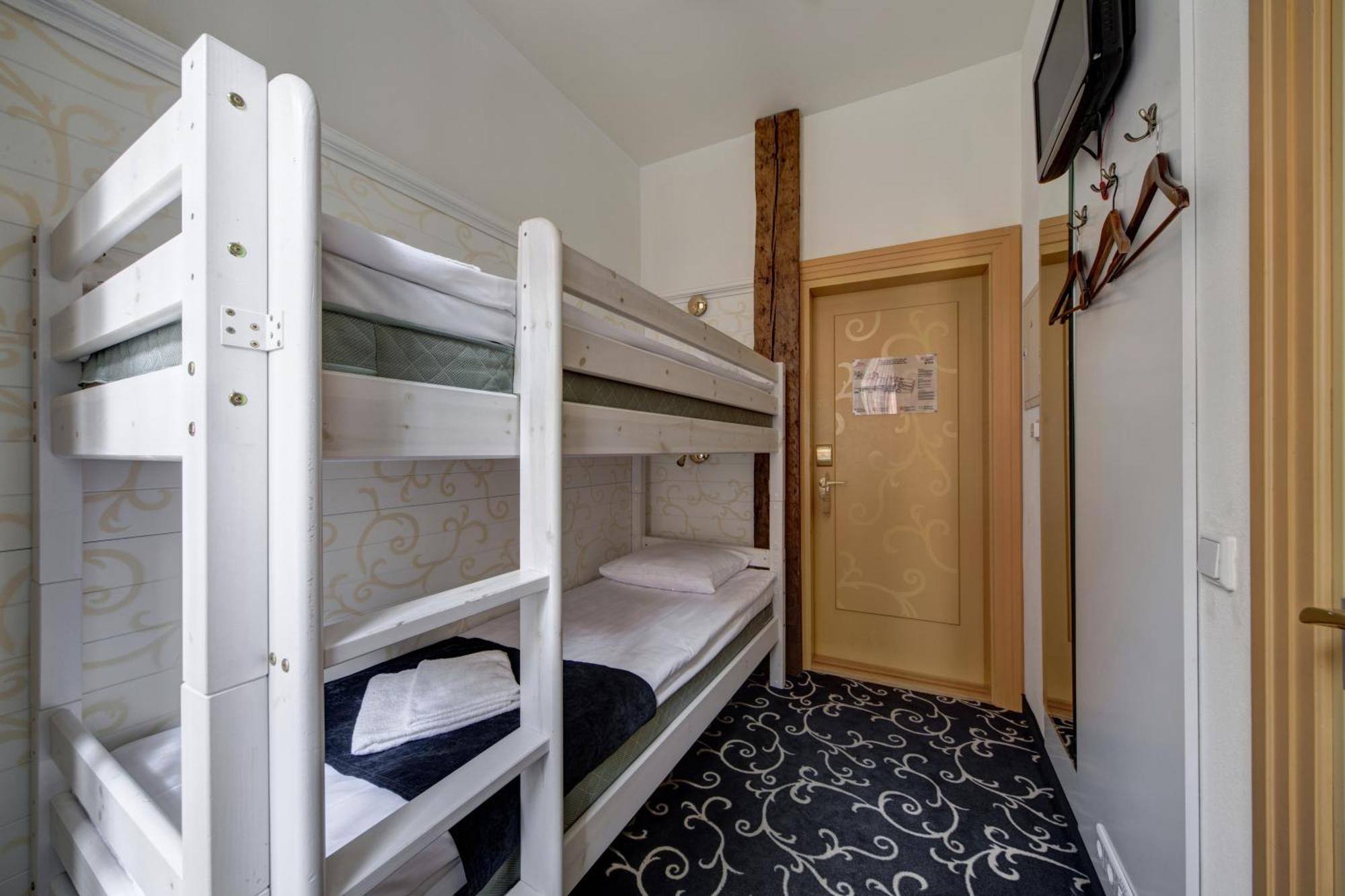 Meriton Old Town Garden Hotel Tallinn Exterior foto