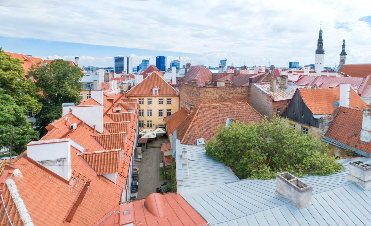 Meriton Old Town Garden Hotel Tallinn Exterior foto