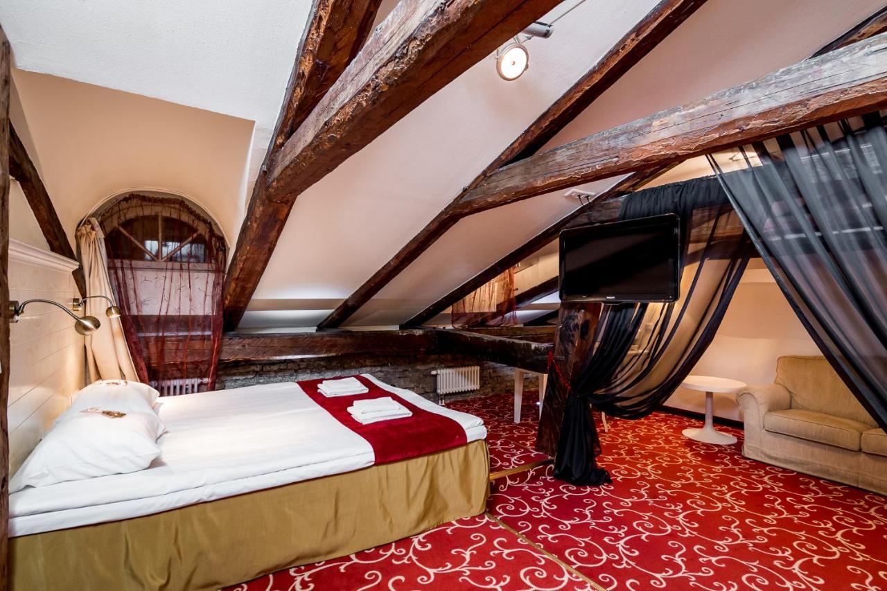 Meriton Old Town Garden Hotel Tallinn Exterior foto