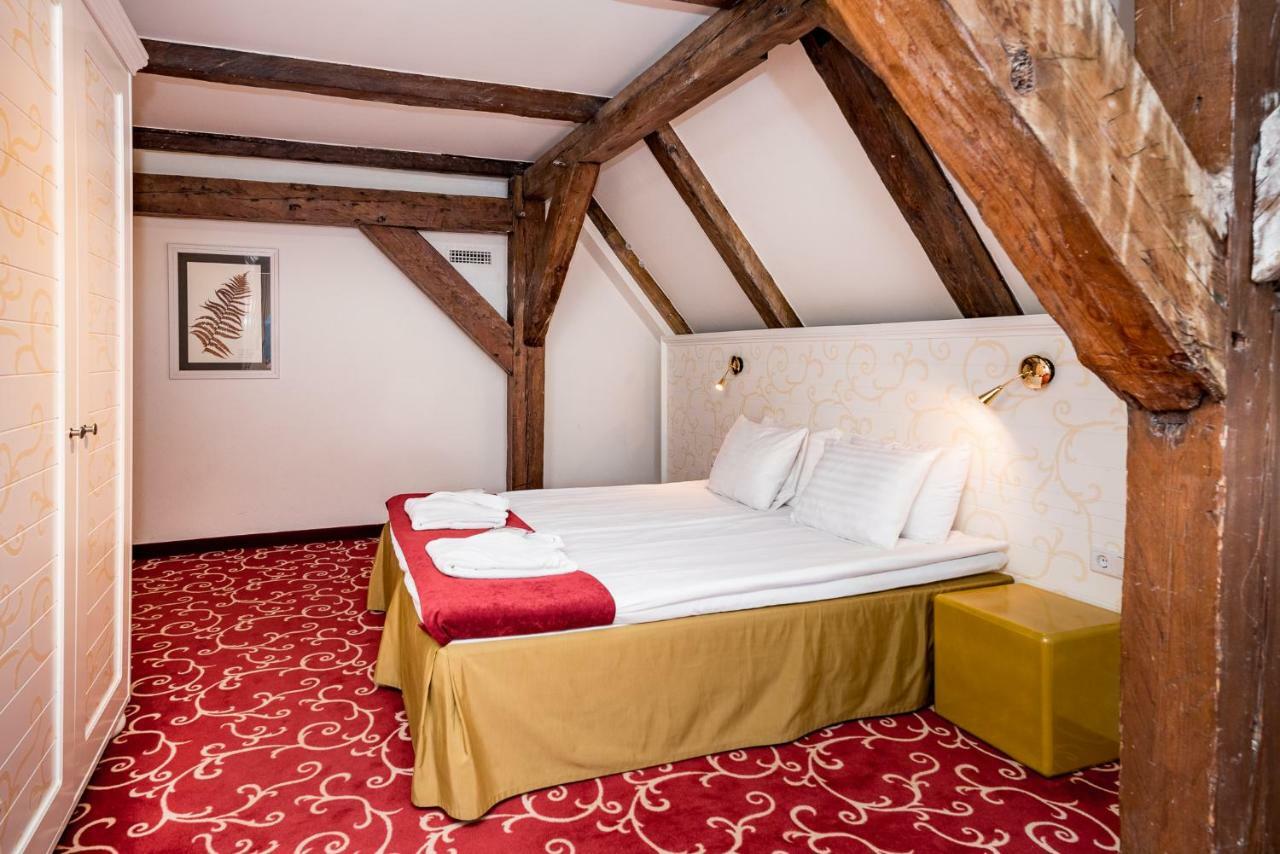 Meriton Old Town Garden Hotel Tallinn Exterior foto